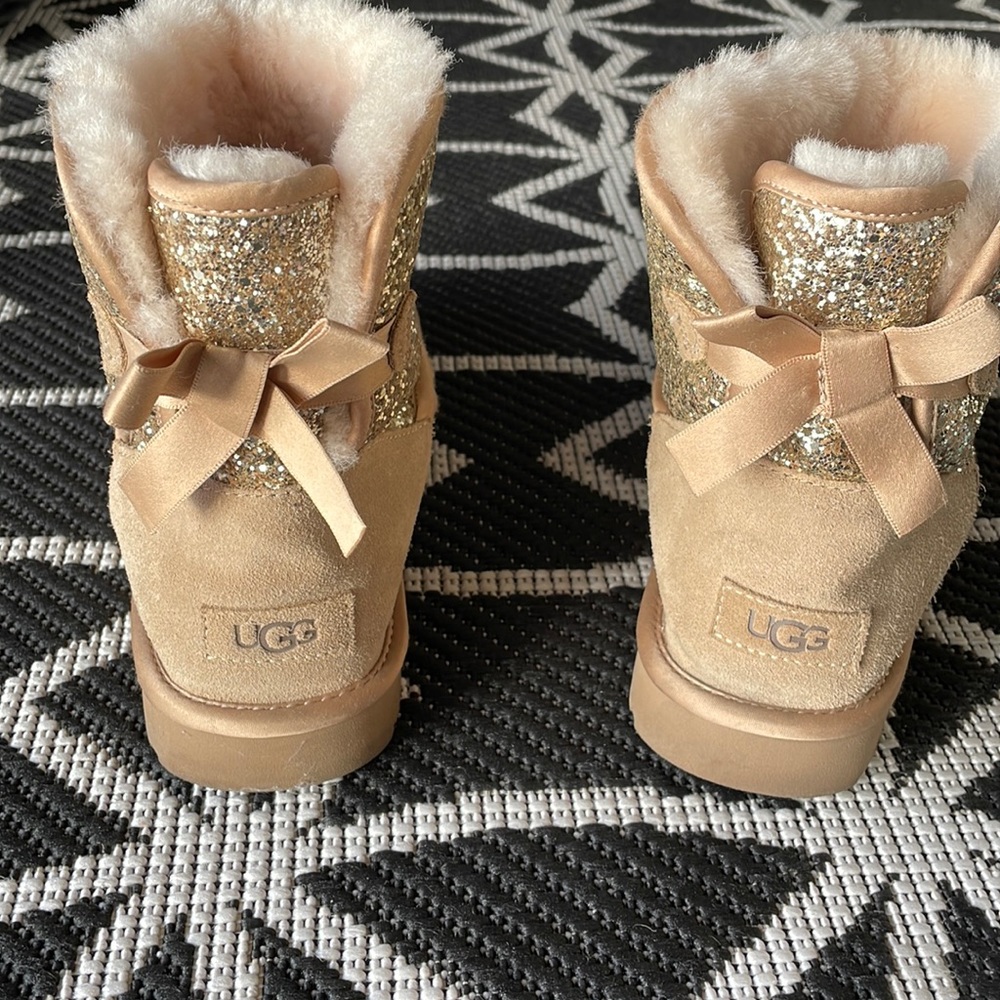 Nearly new Ugg gold glitter boot